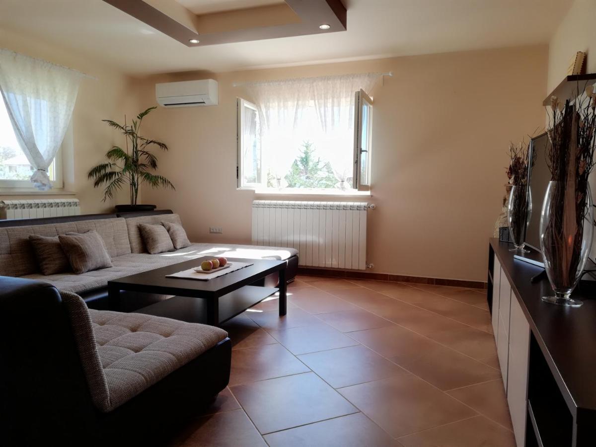 Apartman Nikola Ladrovici Ngoại thất bức ảnh